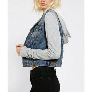 BDG Cropped Hooded Denim Jacket